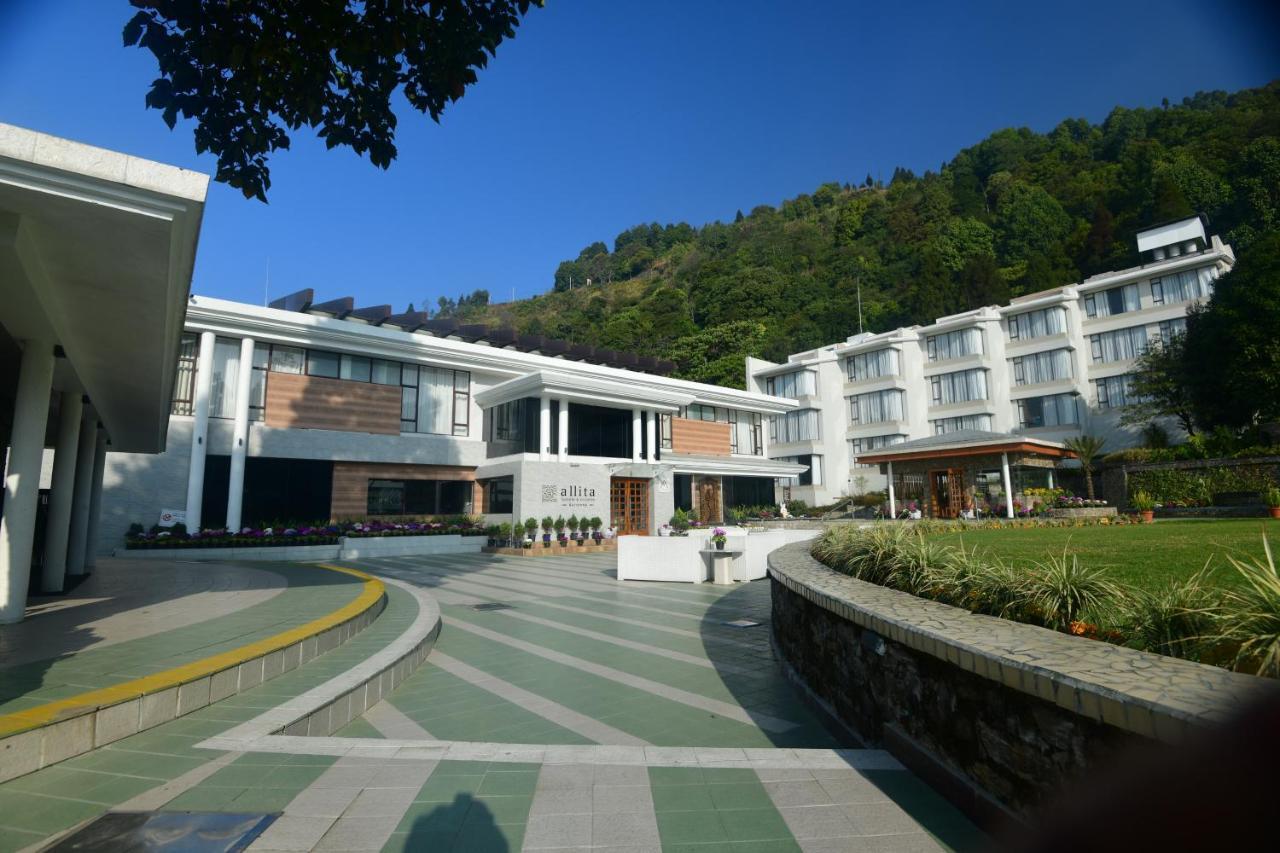 Allita Hotel & Resorts Kurseong Exterior photo