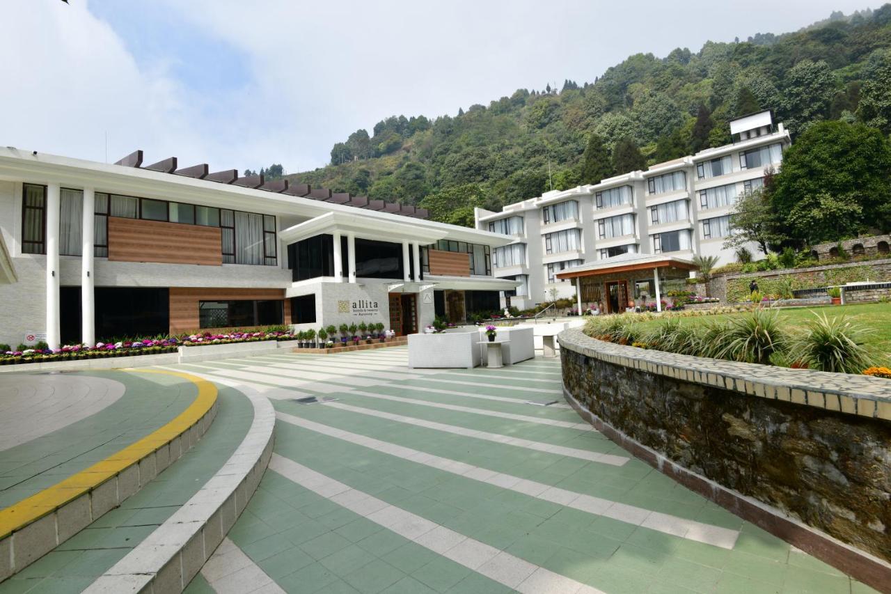 Allita Hotel & Resorts Kurseong Exterior photo